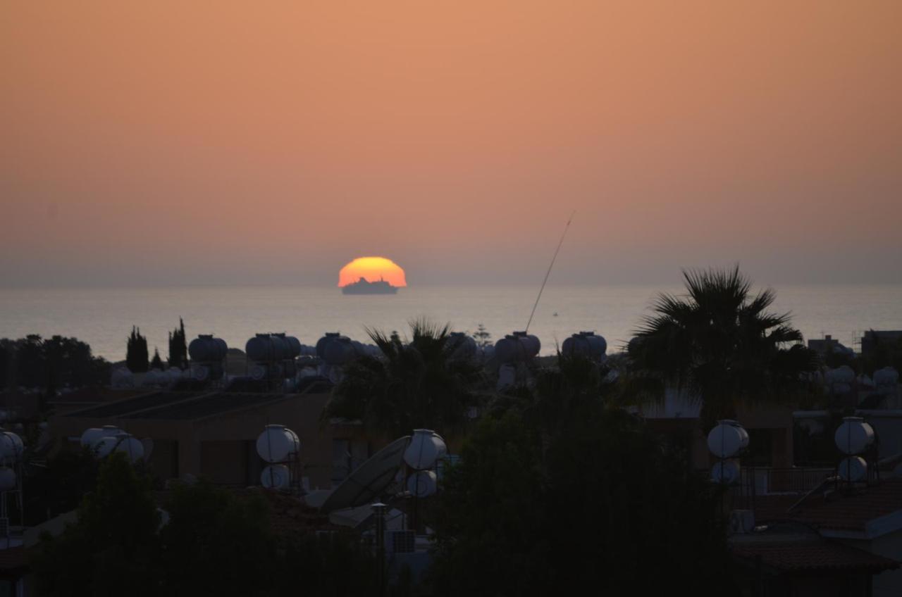 Ithaki Gardens Apartment 107 Paphos Bagian luar foto