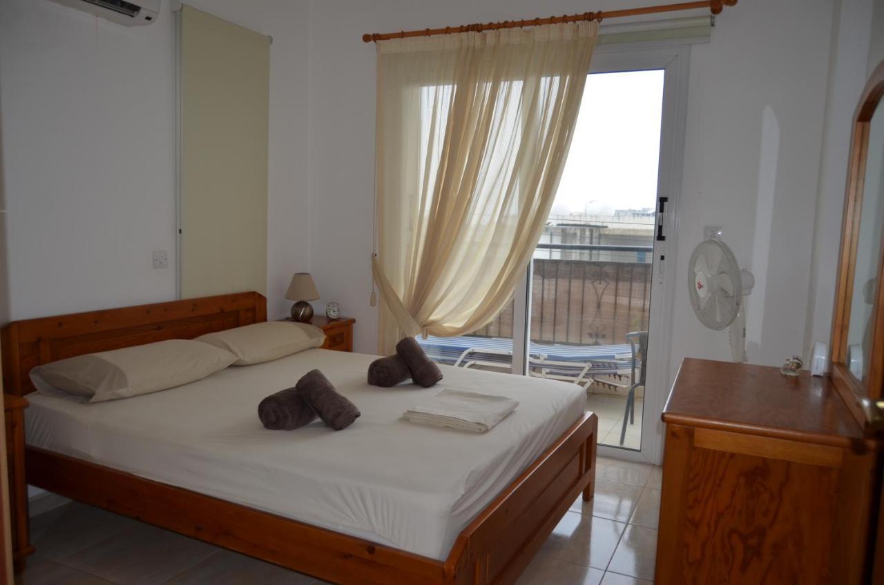 Ithaki Gardens Apartment 107 Paphos Bagian luar foto
